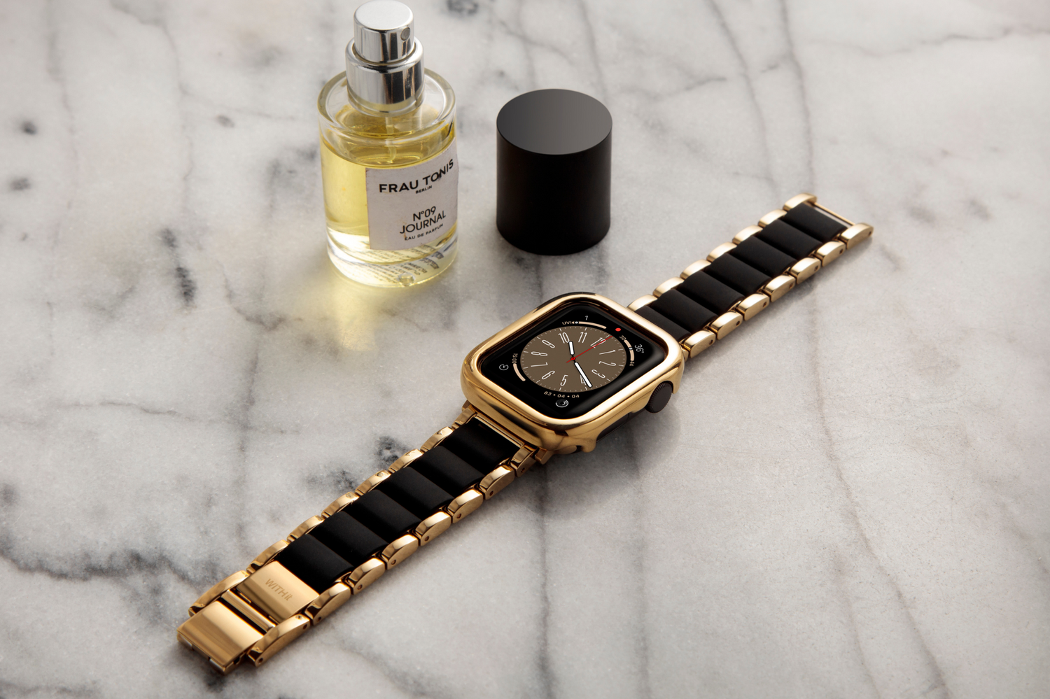 Sleek New Apple Watch Accessories for Spring